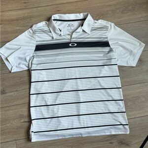 Oakley golfing tee